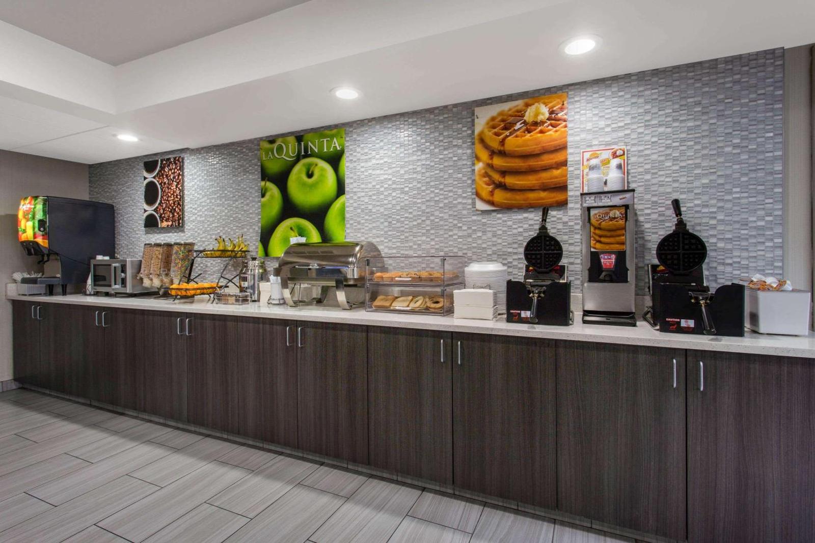 La Quinta Inn & Suites by Wyndham Effingham