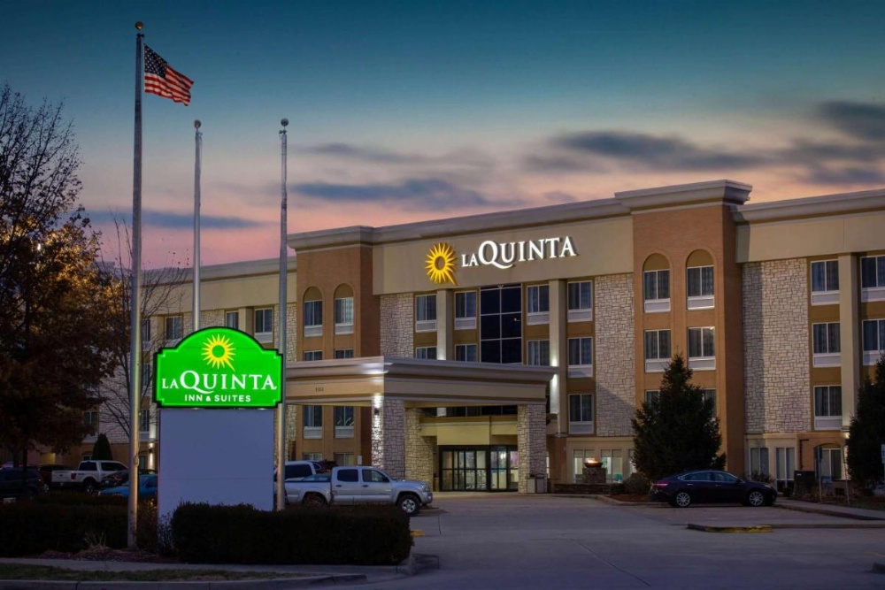 La Quinta Inn & Suites by Wyndham Effingham Image 10