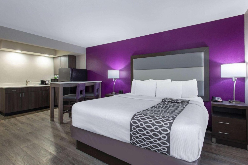 La Quinta Inn & Suites by Wyndham Effingham Main image
