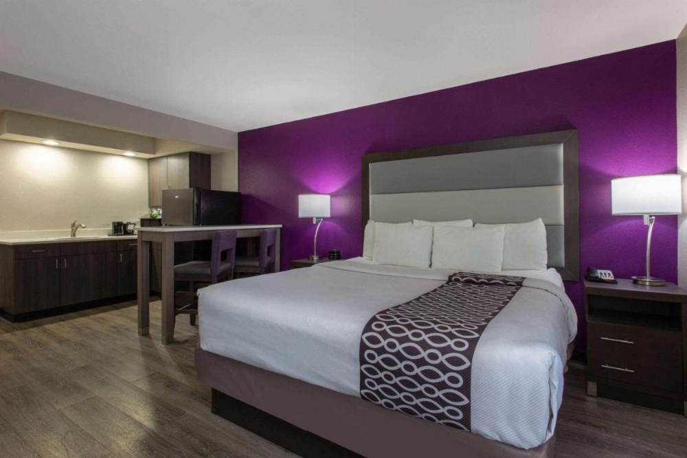 La Quinta Inn & Suites by Wyndham Effingham Image 26