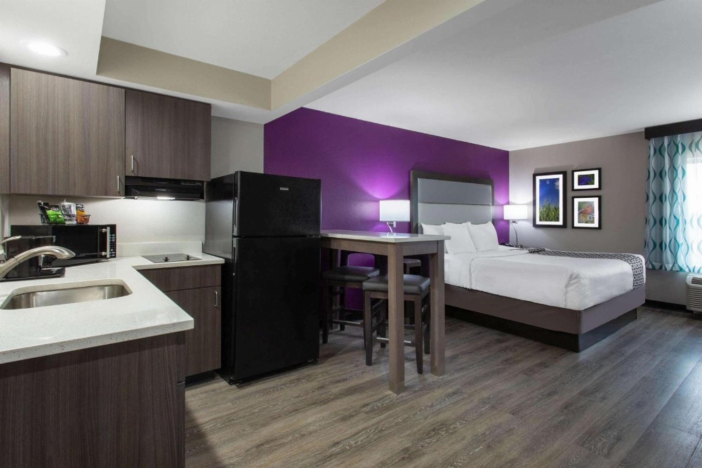 La Quinta Inn & Suites by Wyndham Effingham Main image