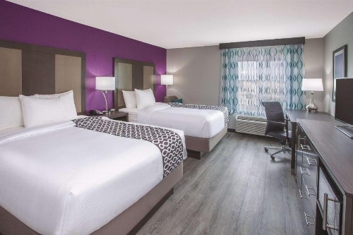 La Quinta Inn & Suites by Wyndham Effingham image 35