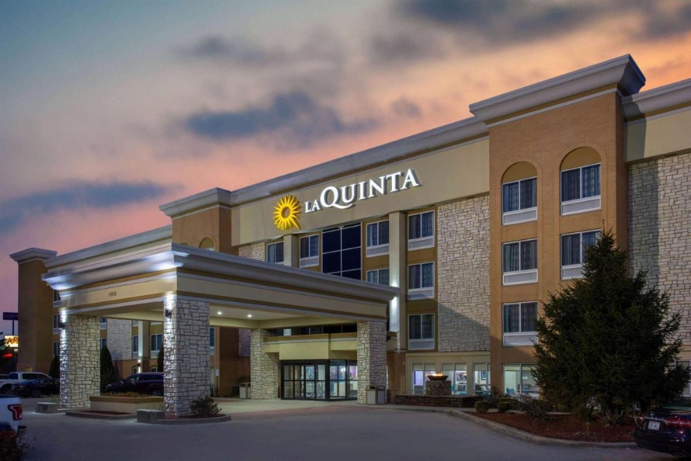 La Quinta Inn & Suites by Wyndham Effingham Image 36