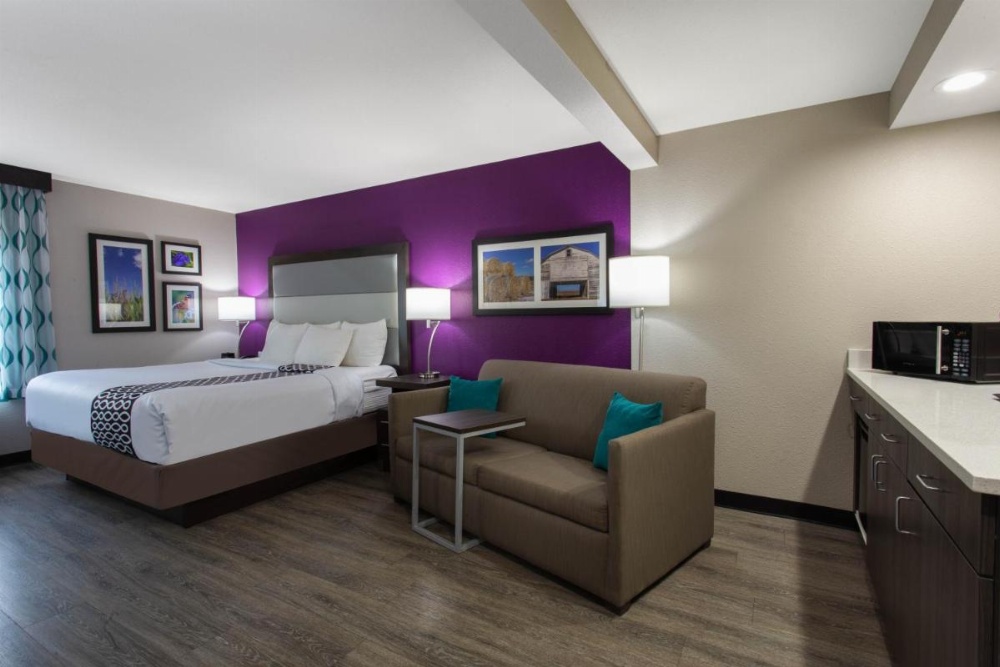 La Quinta Inn & Suites by Wyndham Effingham Image 40